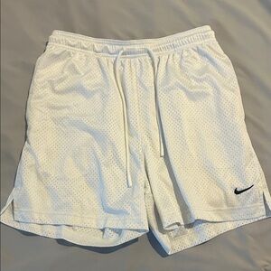 Nike Men's White Mesh Athletic Shorts Men's Small